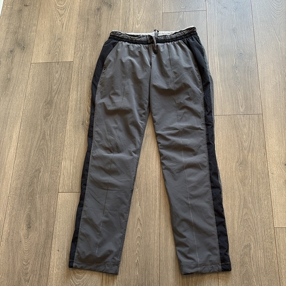 Lululemon Straight Leg Track Pant Gray and Black Size 8 - Picture 1 of 12